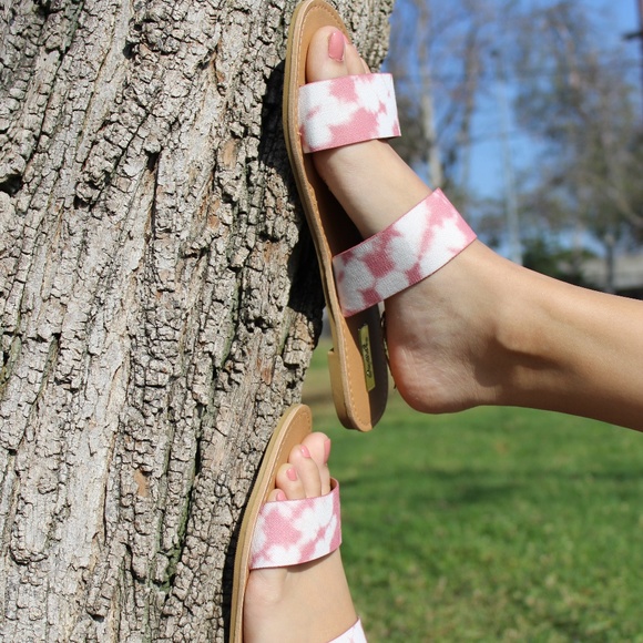 🆕//The Summer// Mauve tie dye Sandals - Picture 5 of 8
